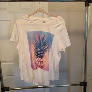 Pineapple tee